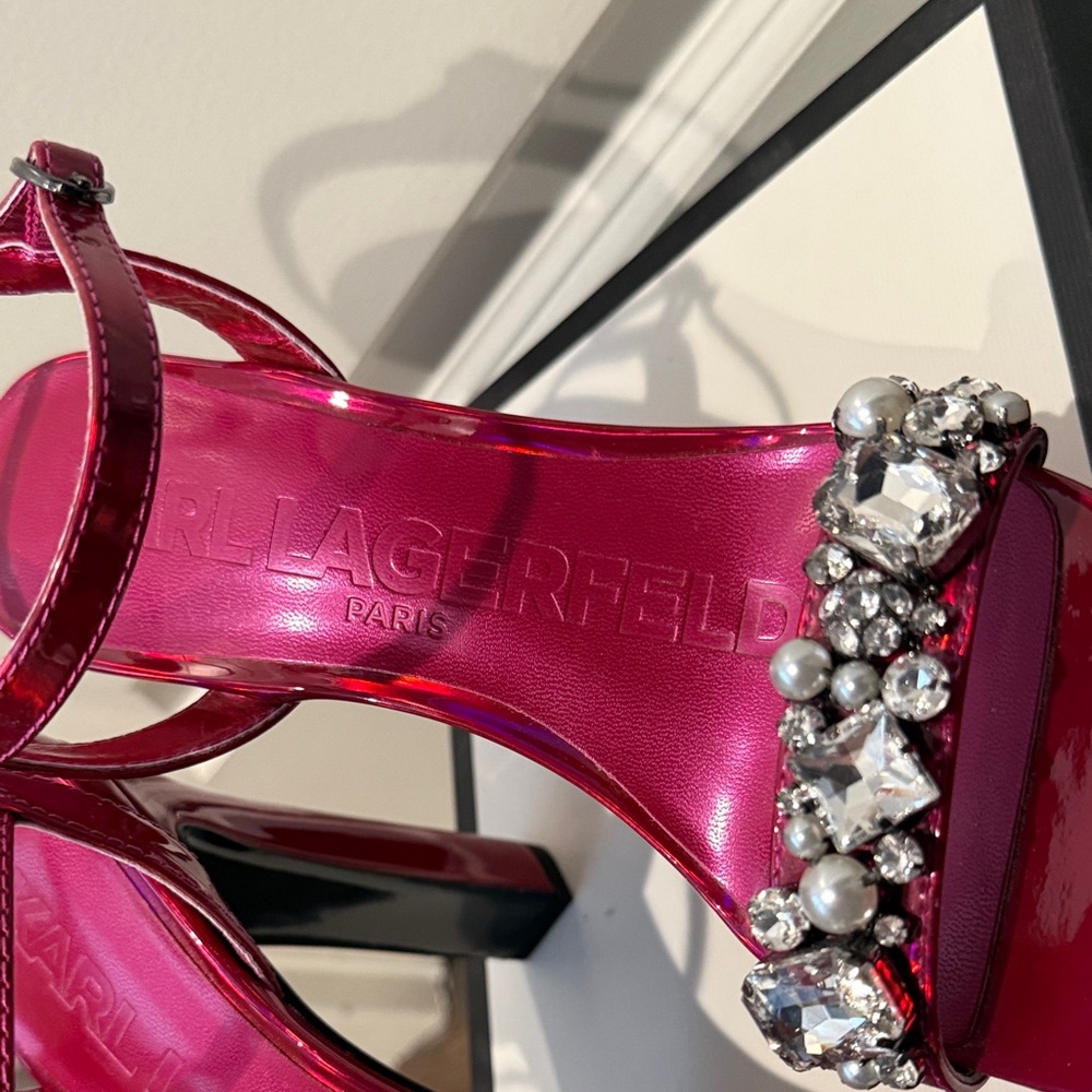 Elegant Pink Platform Heels with Crystal Embellishments - Picture 8 of 8
